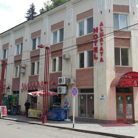 Alma-Ata Hotel Боржоми Екстериор снимка