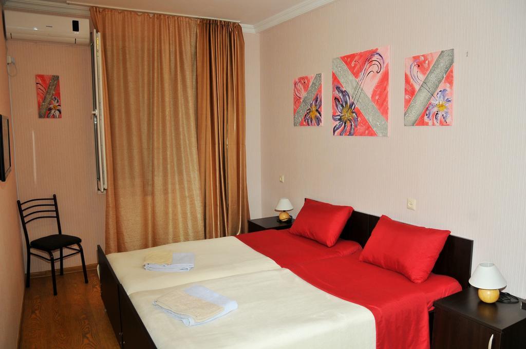 Alma-Ata Hotel Боржоми Стая снимка