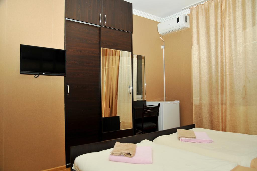 Alma-Ata Hotel Боржоми Стая снимка