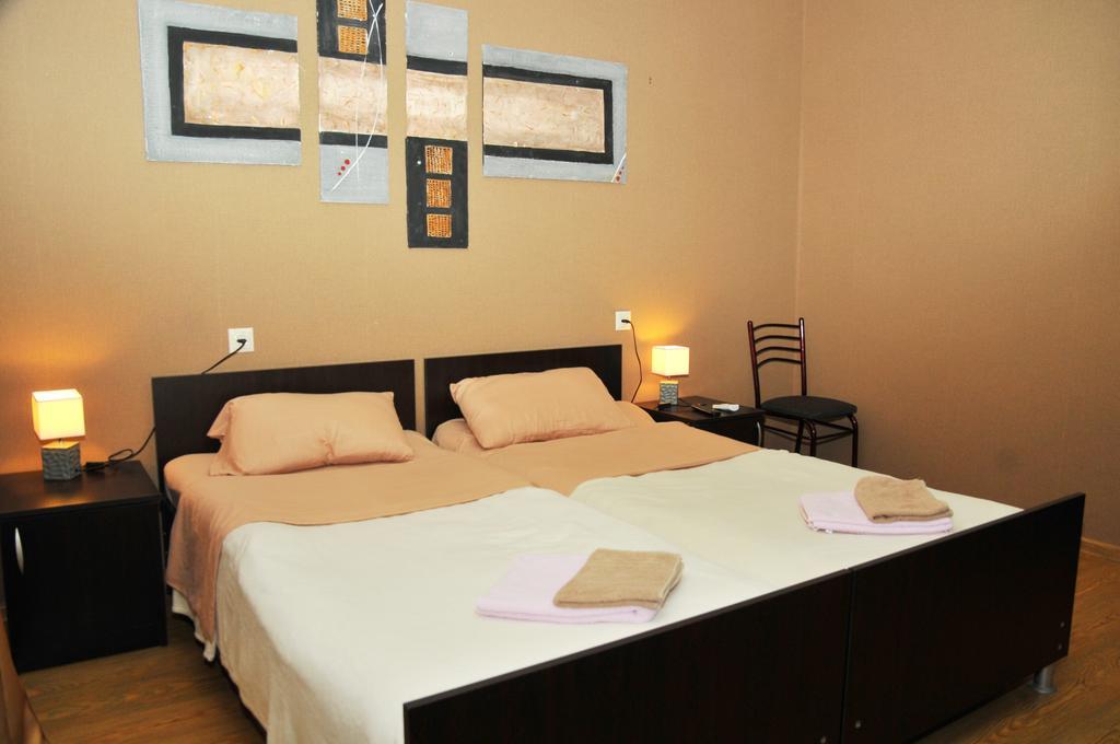 Alma-Ata Hotel Боржоми Стая снимка