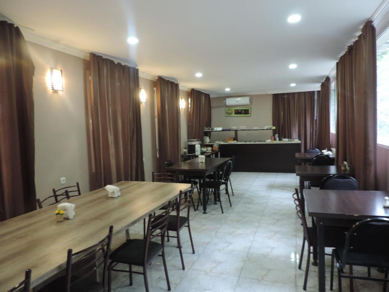 Alma-Ata Hotel Боржоми Екстериор снимка